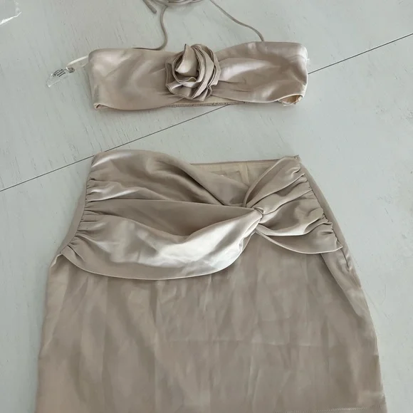 More to Come, Cream Skirt & Top, Size XS - Picture 1 of 6